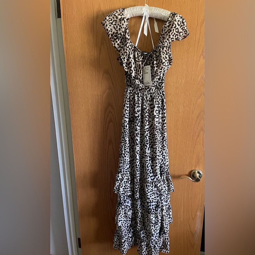 DR2 Leopard Dress - Picture 2 of 3